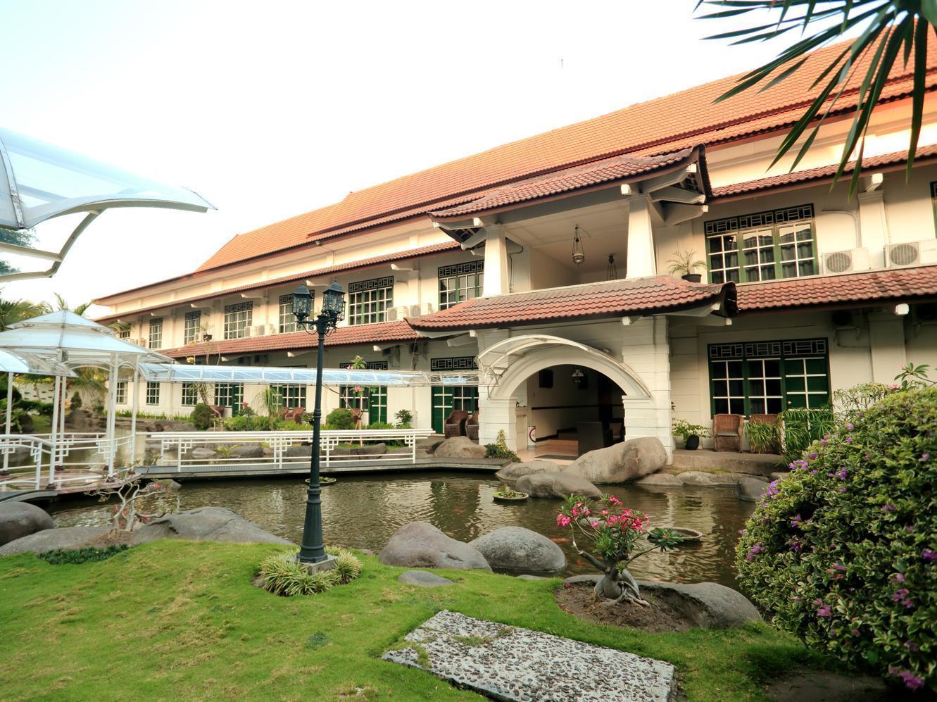 Hotel Merdeka Kediri Kediri  Exteriér fotografie